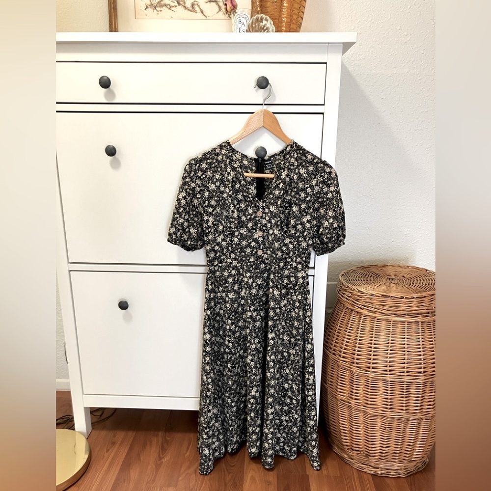 *SOLD* Floral Midi Dress - Picture 2 of 4